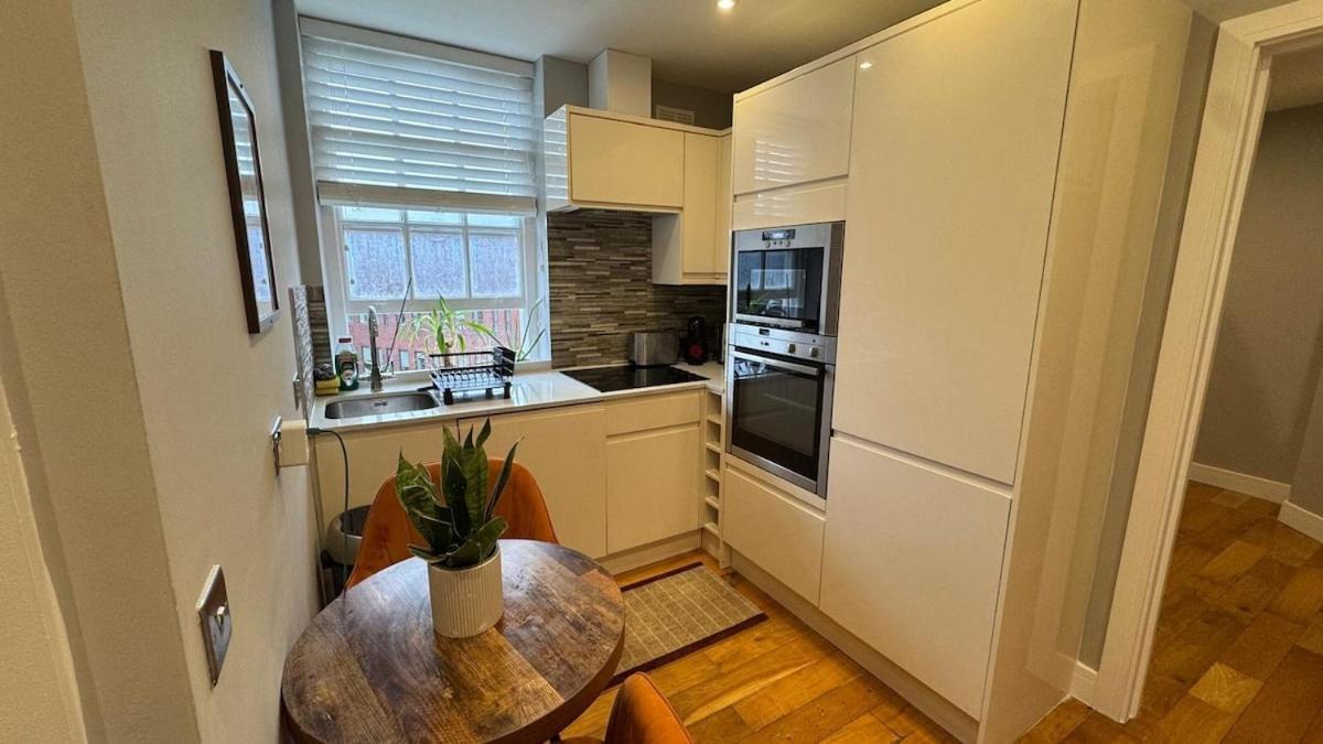 Central Apartment London Exterior photo